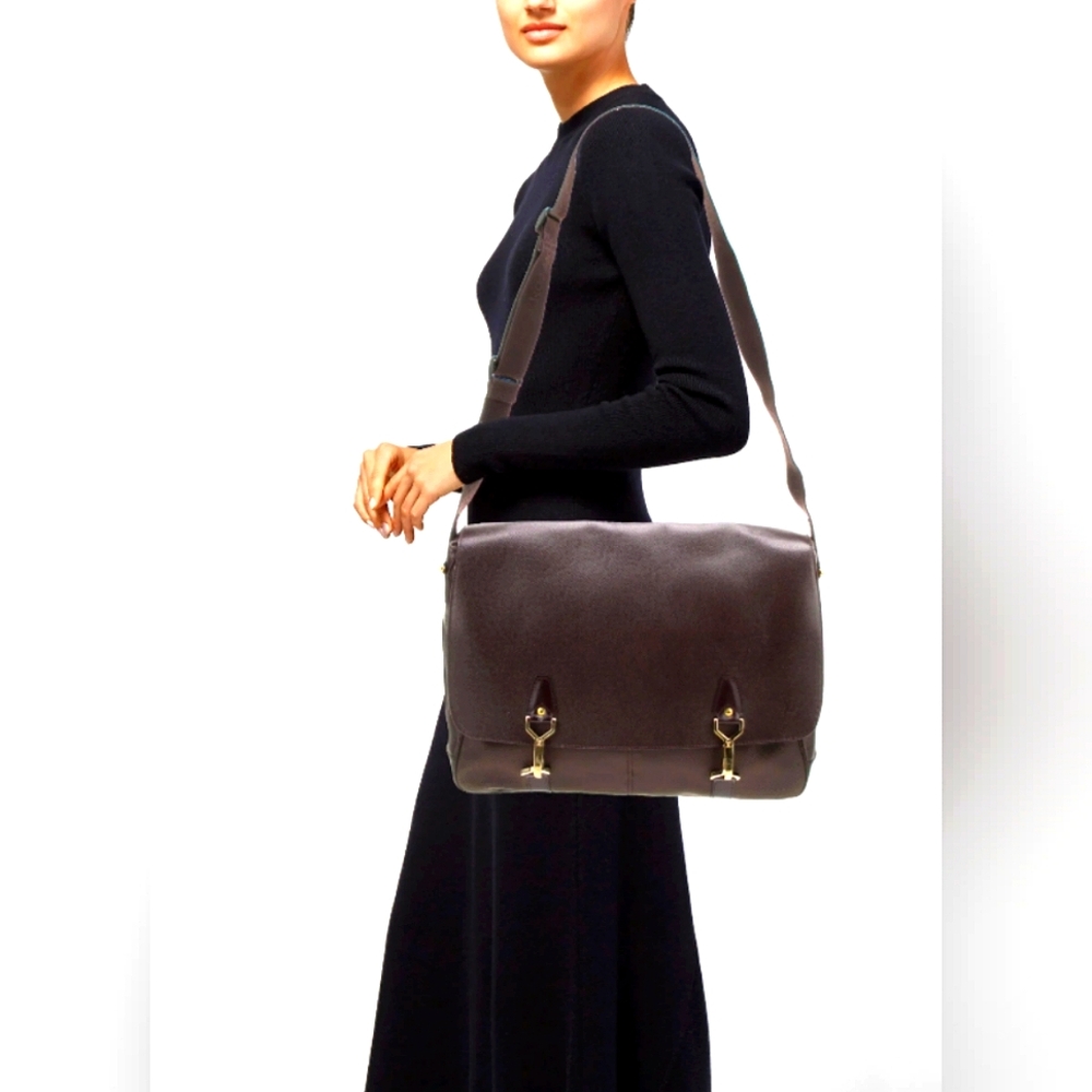 Louis Vuitton EUC++ Vintage Taiga Dersou Chocolate & Burgundy Messenger Bag